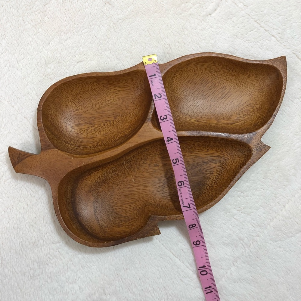 The MonkeyPod Tree Shops Leaf Shaped Divided Bowl - Picture 5 of 8
